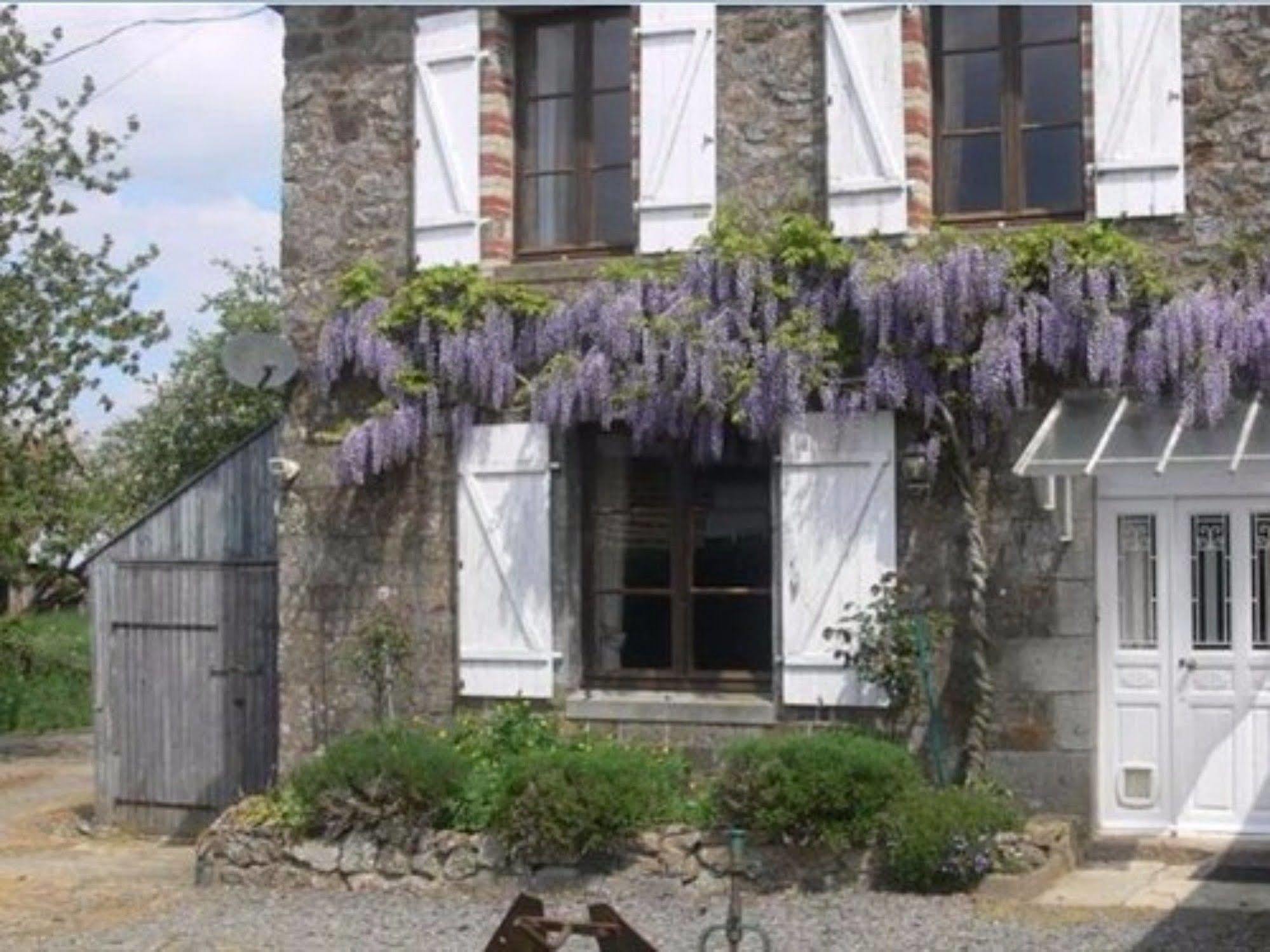 Le Jardin B&B Isigny-le-Buat Екстериор снимка